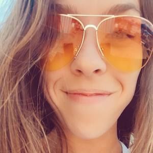 Meet your Posher, Melanie